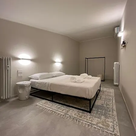 De Angeli's Apartment